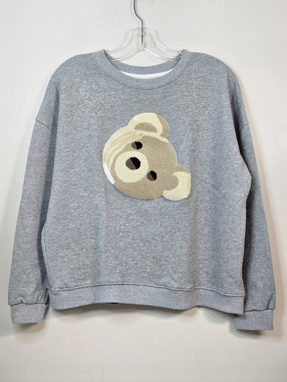 🧸Grey Unisex Big Bear Crewneck Sweatshirt, Size S ~ EUC ~ *Brand Tags Missing*